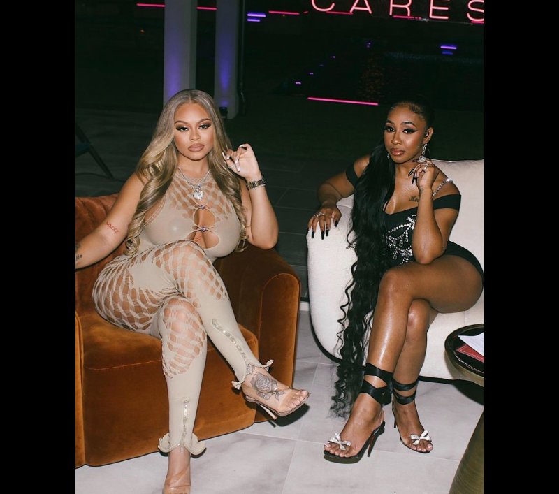 itsjaaay______'s tweet photo. @YungMiami305 Miami we need #latto on episode 9 of caresha Please https://t.co/SxmQIeqwrv