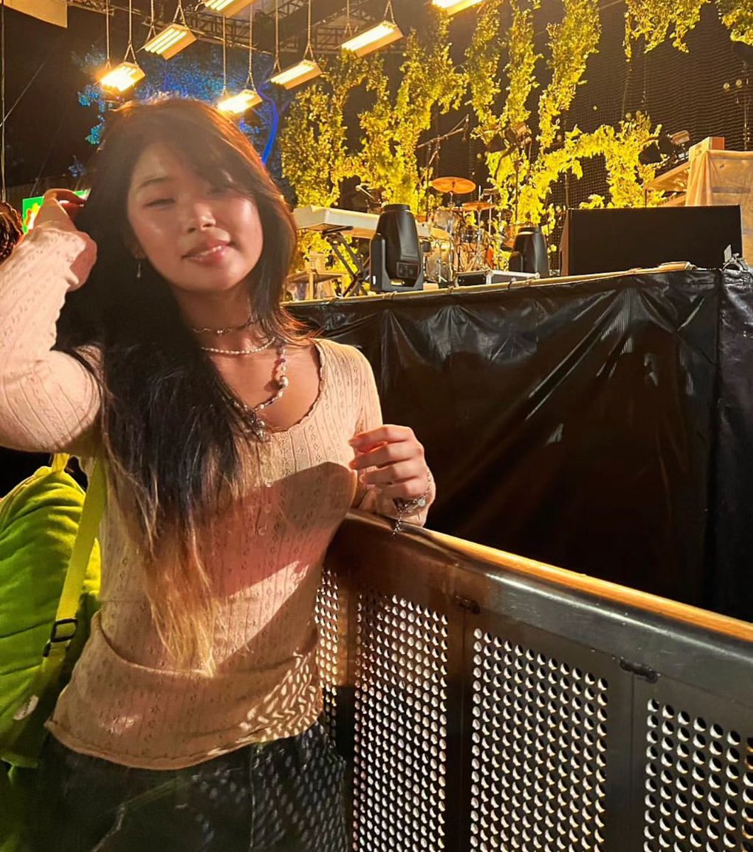 KatelynnTrib's tweet photo. It’s hard being active on here sorry 😢 
(Concert I’ve been to recently)

#nsfw #nsfwtwt #petplay #ageplay #sluttydaughter #daddykink #daddydaughter #rapebait #rapethreats #cnc #freeuse #cocktribute #cumtribute #asiangirl #slut #wanktribute  #horny #ass #tits #pussy https://t.co/ySiqYFlUKu