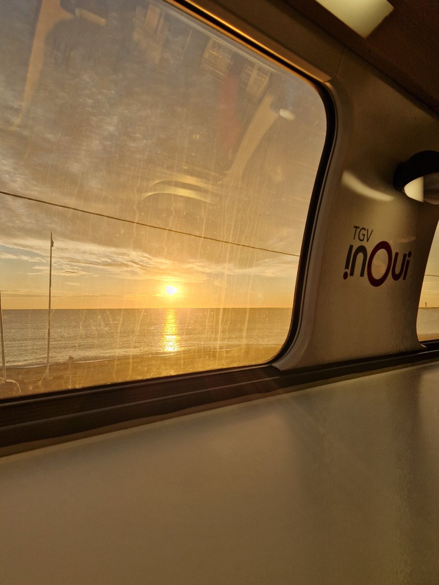 Alex🚈 (@cdbalex) on Twitter photo Le plaisir d'être à bord rien qu'avec ça 🤩
Retour de <a href="/VilledeNice/">Ville de Nice</a> vers #Paris !
Bienvenue à bord avec <a href="/TGVINOUI/">TGV INOUI</a> par <a href="/SNCFVoyageurs/">SNCF Voyageurs</a> 👋🚆 Le plaisir d'être à bord rien qu'avec ça 🤩
Retour de <a href="/VilledeNice/">Ville de Nice</a> vers #Paris !
Bienvenue à bord avec <a href="/TGVINOUI/">TGV INOUI</a> par <a href="/SNCFVoyageurs/">SNCF Voyageurs</a> 👋🚆