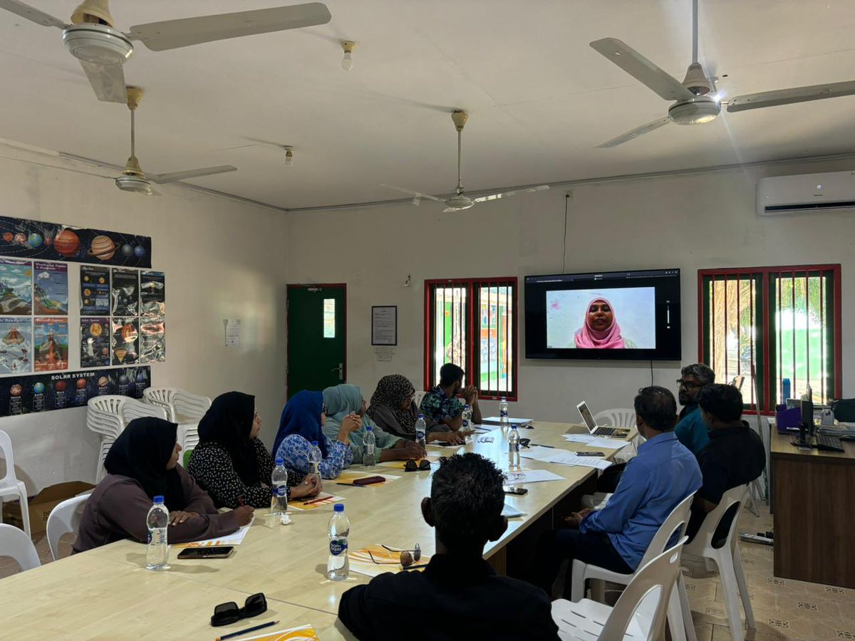 HuvadhooAid's tweet photo. Hosted the Forum on Climate Change and Women in the Maldives, highlighting how climate change affects women and communities while exploring strategies to strengthen resilience and adaptation. #ClimateAction #GenderEquality #Resilience https://t.co/7ZFYJUBYma