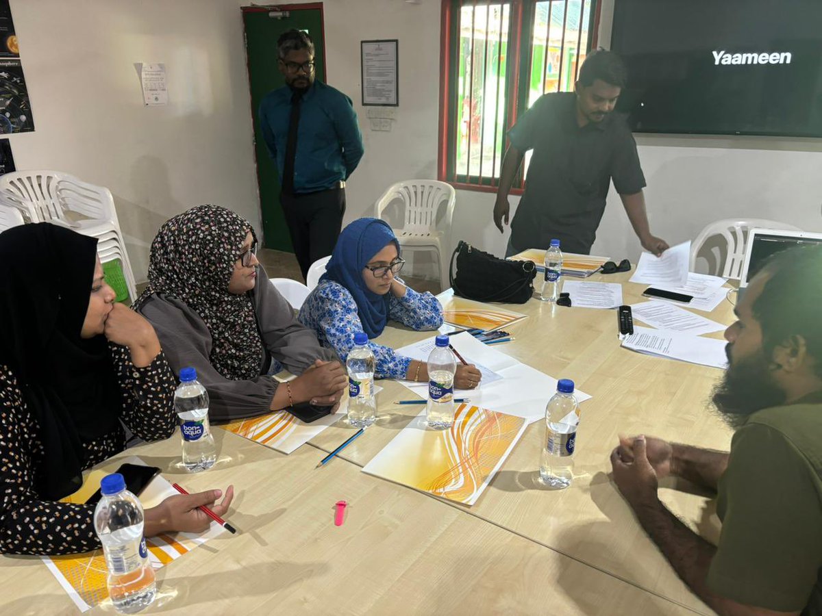 HuvadhooAid's tweet photo. Hosted the Forum on Climate Change and Women in the Maldives, highlighting how climate change affects women and communities while exploring strategies to strengthen resilience and adaptation. #ClimateAction #GenderEquality #Resilience https://t.co/7ZFYJUBYma