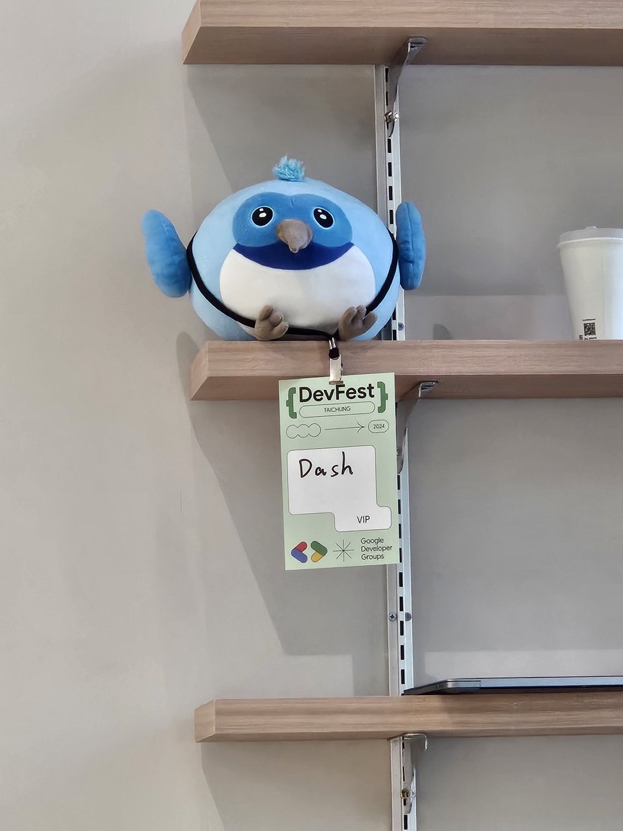 Dash is cute 🥰 
#gdg_taichung