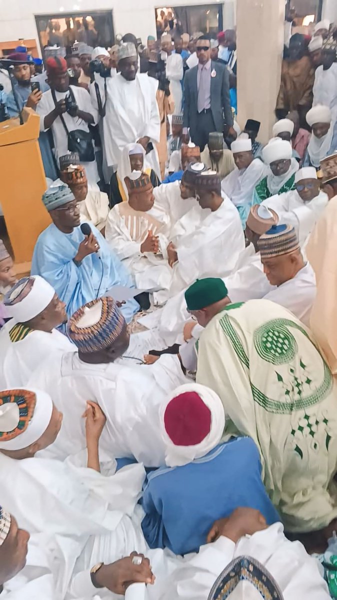 realFFK's tweet photo. It was an honor and privilege to attend the wedding ceremony of the daughter of my friend and brother @ProfIsaPantami in Abuja yesterday. Congratulations to the happy couple and their respective families. May God bless this union. 🙏 https://t.co/nLnokpnyYo