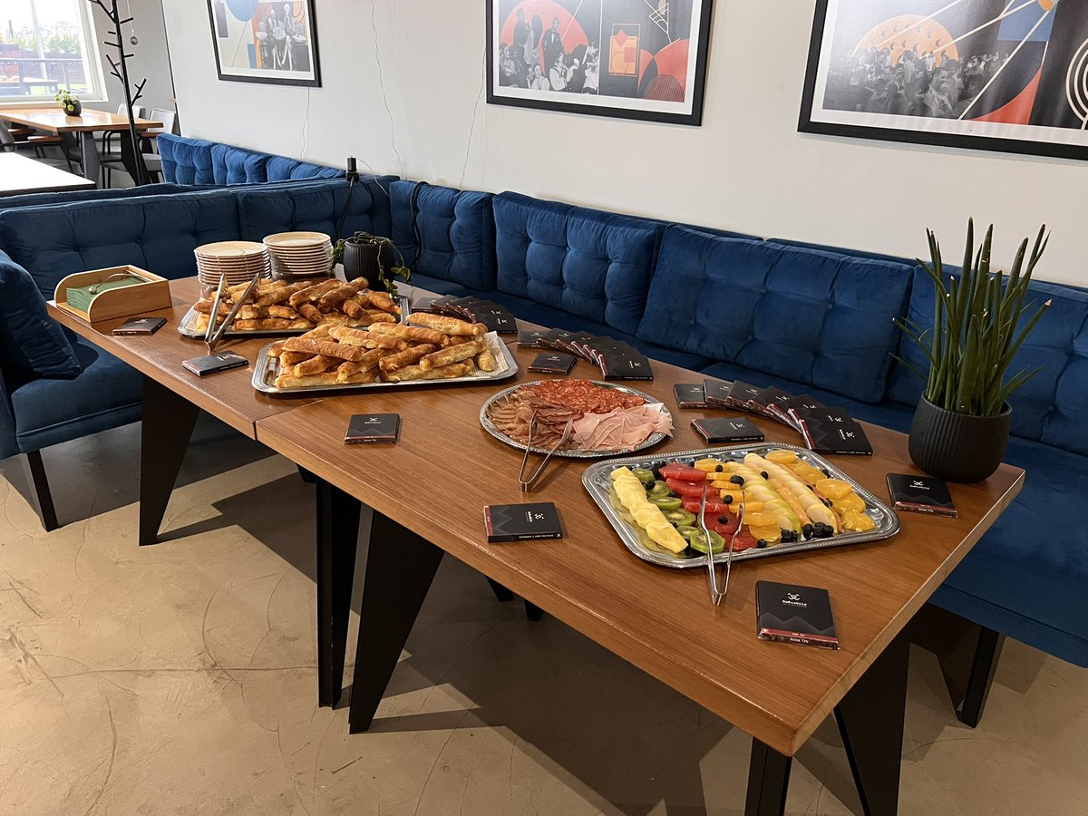 rubybanitsa's tweet photo. The snacks are ready! https://t.co/5QQZ56eXKv
