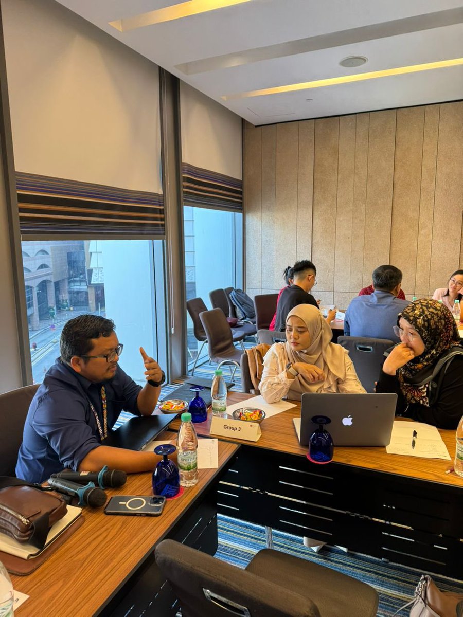 abd_jabbar's tweet photo. Attended 1st National meeting for development of DCD programme (Donation after Cardiac Death) focusing on Kidney &amp; Liver donation. Donor Coordinators,Transplant Surgeons &amp; Physicians (Hepatologist &amp; Nephrologists) all present to make it happen. Thx @_hasdy for pushing it forward https://t.co/2oekY4Tcw5