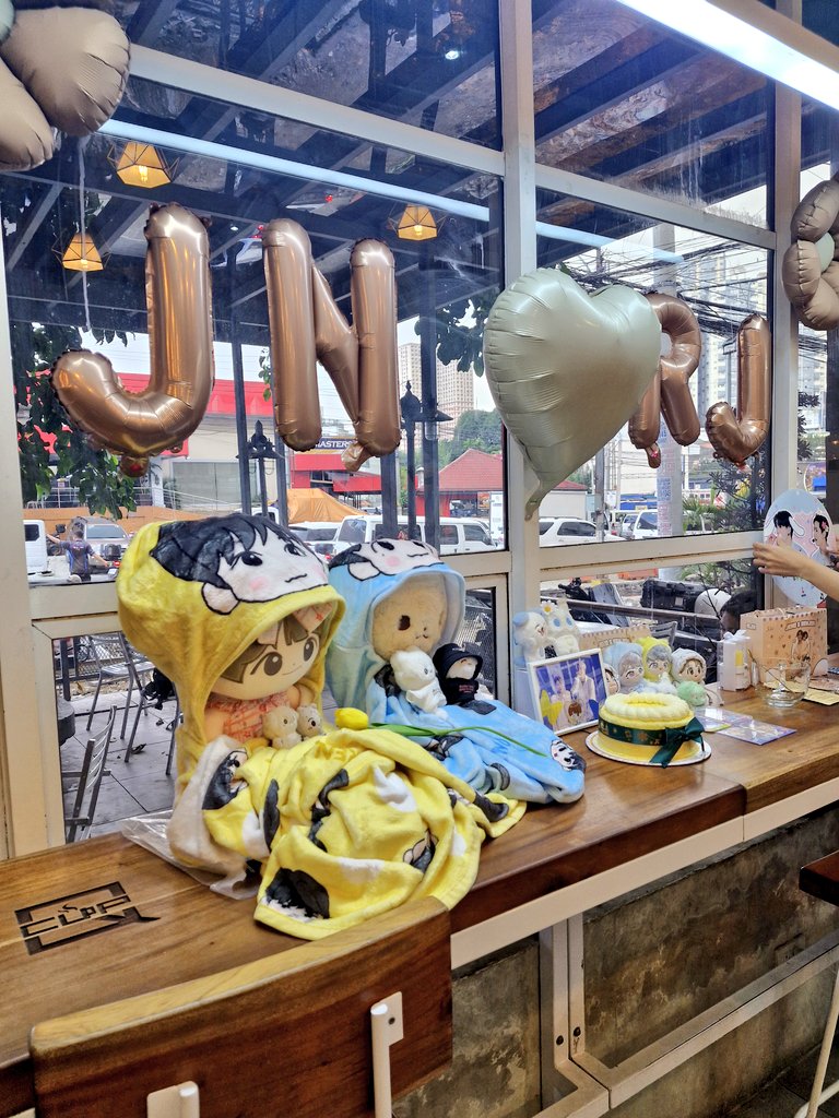 4renjunonly's tweet photo. noren date with @with__noren 💙💛

#oriJENallymadeforREN https://t.co/bG9qFu77gx