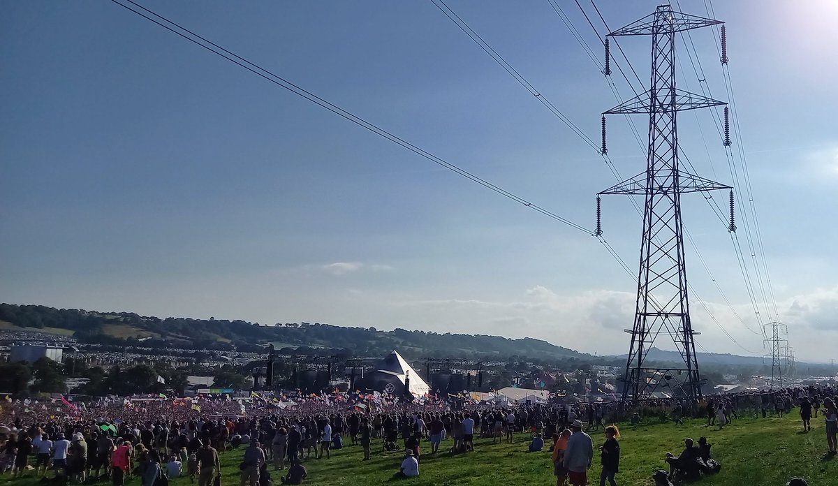 glastomole's tweet photo. 200 days..
#Glastonbury 😎 https://t.co/3hKKS1644M