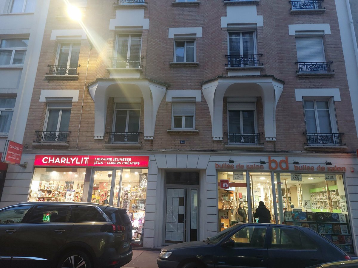 leparisien_92's tweet photo. Levallois : un immeuble rongé par les insectes évacué, la facture pour les propriétaires est astronomique
➡️ https://t.co/D8JceTqN6C https://t.co/S9dHqf2Alu