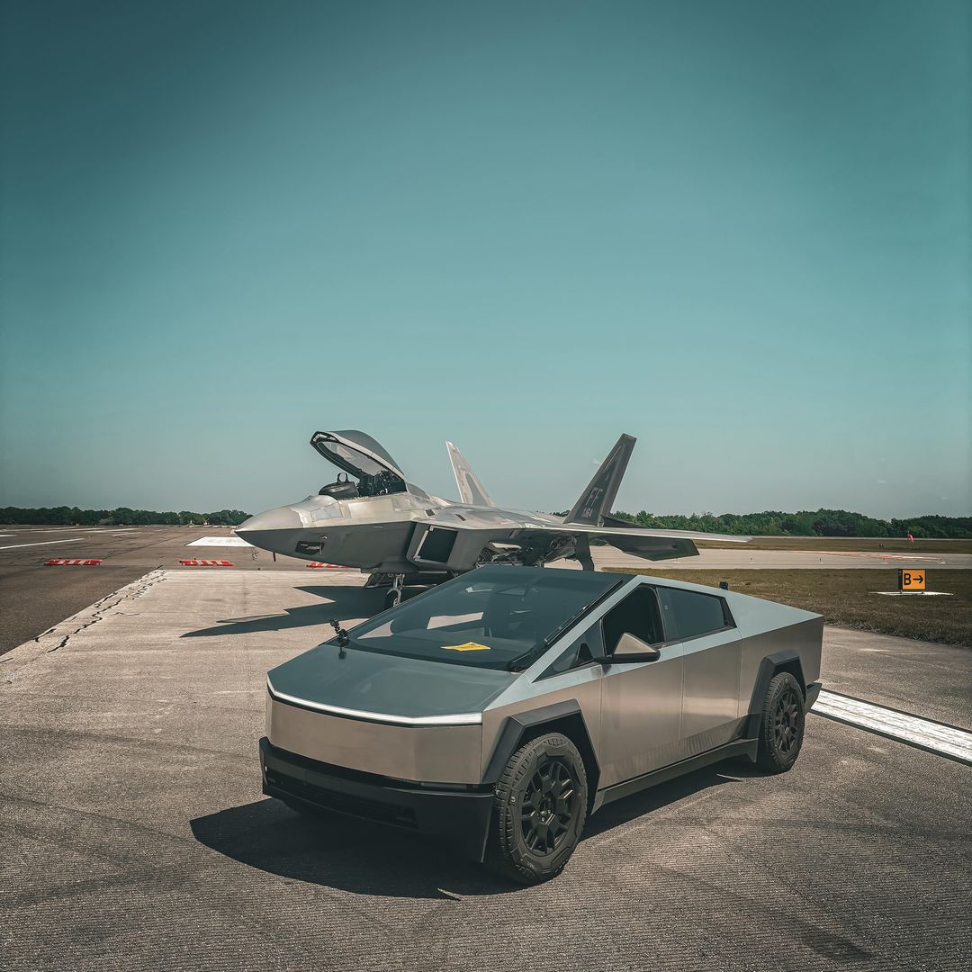DimaZeniuk's tweet photo. F-22 Raptor &amp; Cybertruck https://t.co/sjg9yh7q1e