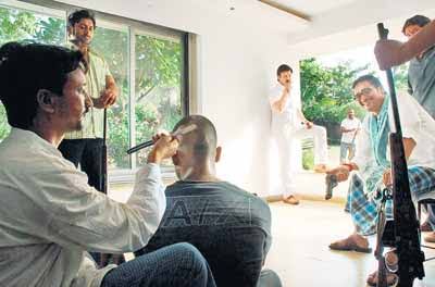 Manoj_1217's tweet image. Silver Jubilee for Pawala Gundu Bio Pic scene....

Ever lasting high scene for PK fans

#Pawala
#Gundu
#PackageKukka