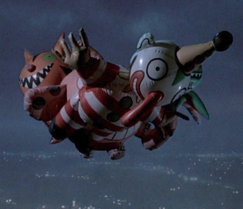 Tennants_Lager's tweet photo. Firmly expect some Xmas enthusiasts in this area who have inflatables will find them resembling the Batman 89 film this morning... https://t.co/wT46ax3MYq