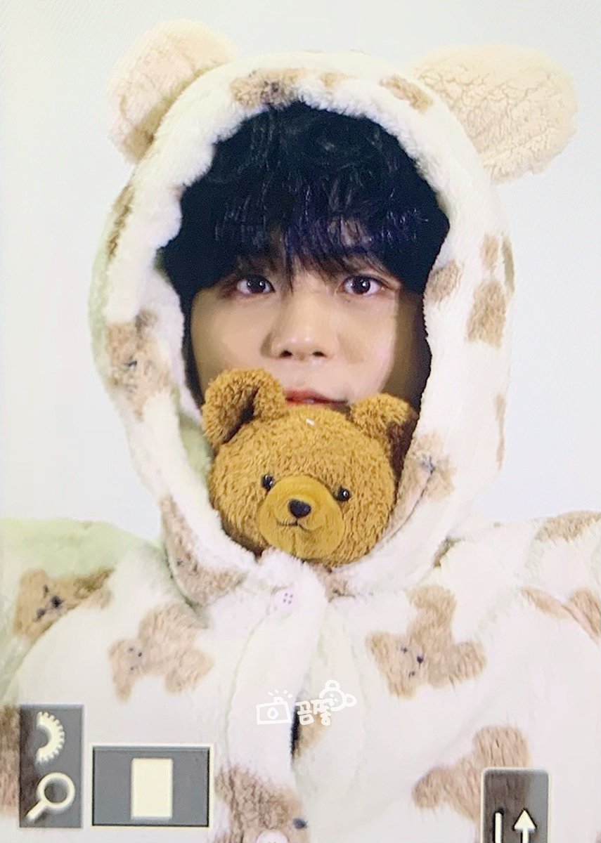 DelightJH_'s tweet photo. 241207 아귀여워...
#에이티즈 #종호 #최종호 #ATEEZ #JONGHO #ジョンホ https://t.co/c3SCjvxZXf