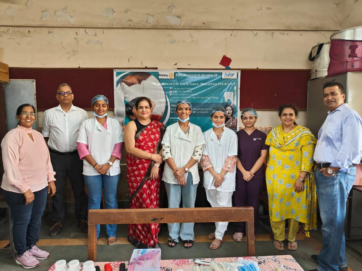 RotaryPbh25's tweet photo. Bright smiles ahead! 🦷✨ With Dr. Poonam Nagori, we held a free dental check-up camp at Little Star High School. Healthy teeth, happy kids! 💙 #Rotary25 #rotaryclubofprabhadevi #rotarymumbai #jointhemovement https://t.co/Q9lkNobs2g