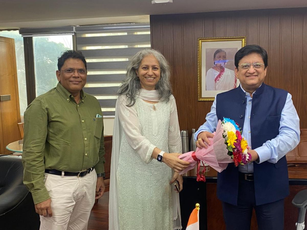 psuconnect's tweet photo. Kamlesh Soni Assumes Charge as Regional ED of Western Region-I NTPC...
.
https://t.co/DBcc4ecJID
#NTPC #Leadership #ShriKamleshSoni #EnergySector #RegionalExecutiveDirector #Mou #psucompany #psusector #psu #TwitterTrends https://t.co/AHvCVfsmok