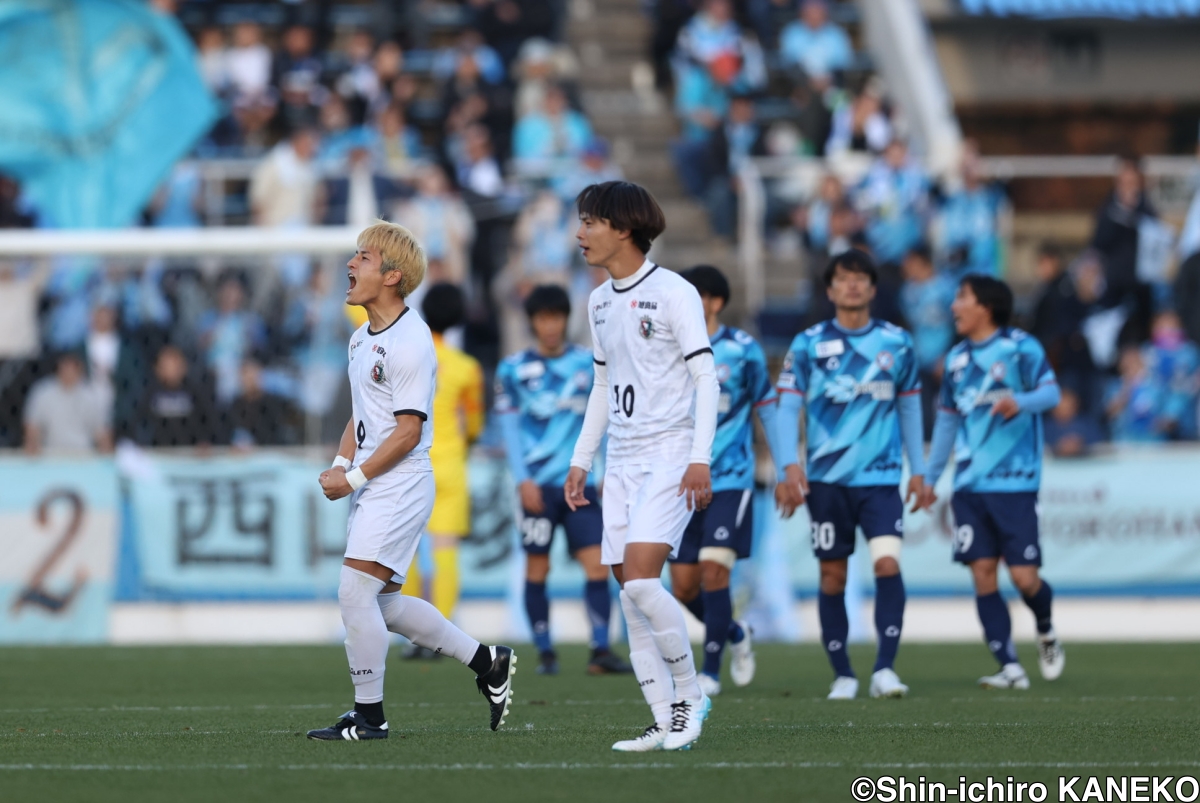 SoccerKingJP's tweet photo. 🔴昇格決定🟢
高知がJ3参入！　YS横浜との入替戦を制し「Jなし県」から悲願の舞台へ
https://t.co/Eqdyo8Fc7m

🗣編集部より
「高知ユナイテッドSCがJ3・JFL入れ替え戦の第2戦を2－0で制して、県勢初のJリーグ参戦。Y．S．C．C．横浜は来季、12年ぶりにJFLで戦うことになります」 https://t.co/6FKpu5que7