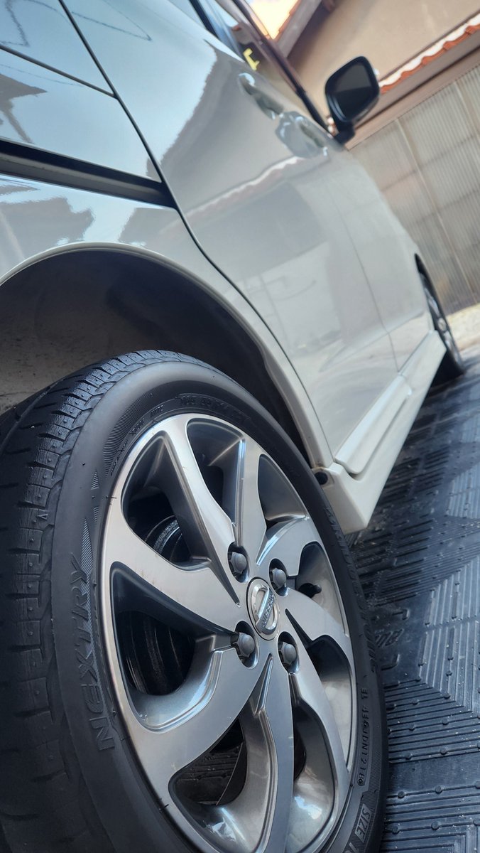 8beet16beet's tweet image. ボディ
AUTO FINESSE
Graphene→Ceramic

フロントガラス
G-POWER→DA WINDOW COAT

ホイール
NANOLEXのお酢（ final finish）

タイヤ
DA DEEP

#autofinesse
#GPOWER
#DETAILARTIST
#NANOLEX