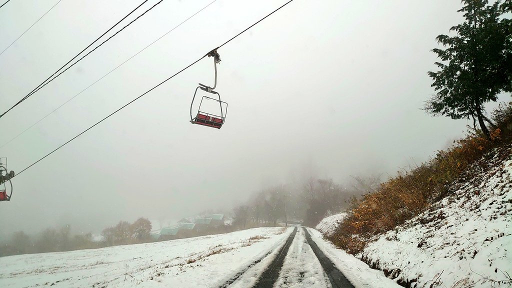 kunaicyou's tweet image. スキー場は5cm程の積雪でした。

車で登って来られるのは今シーズン最後かな

144MHzDMR &amp;amp; 430MHzDMR
JH9XXF M5/M5

DCR
とやまST228

実験交信にお付き合い頂きありがとうございました！
FBな週末を♪

#デジ簡
#アマチュア無線 
#DMR
#牛岳温泉スキー場