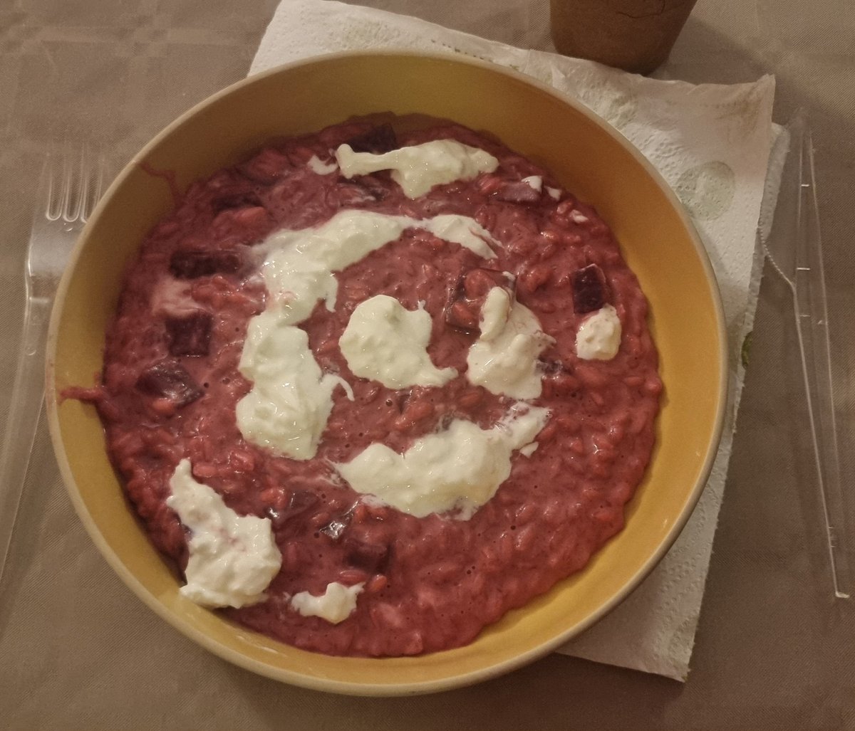 il_follower's tweet photo. Ieri sera tritata di Peppa Pig https://t.co/j7uY4FQoxC