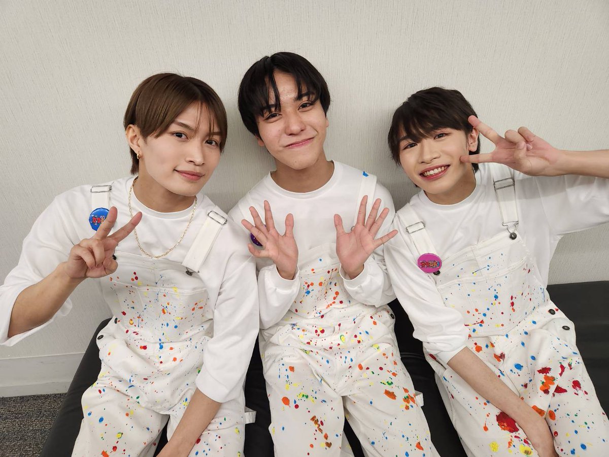 kakueki_ex5's tweet photo. 本日の🚞🖍
#カクエキフォト 📷

#ジュニア
#美少年 #AmBitious
#阿達慶 #佐藤龍我 #藤井直樹
#那須雄登 #岸蒼太 #浦陸斗 https://t.co/mQ5n5XFnS6