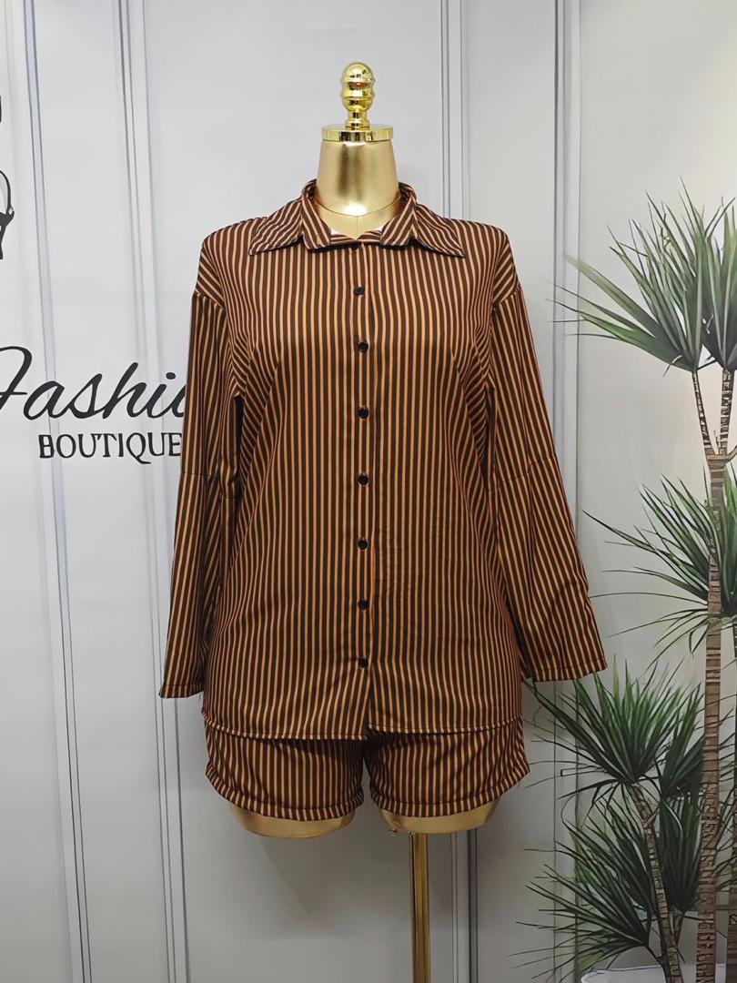 Tolexycollecti1's tweet image. New in:
Size: m l xl xxl xxxl 
Price:28500
#pagesbydamicommerce 
#flutterwavecommerce
@_DammyB_ @UnclebeeOla @modela__jane @TheAjibolaGrey @AanuoluwapoAd17