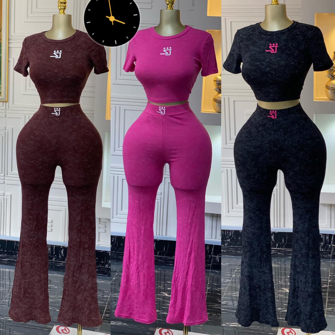 Tolexycollecti1's tweet image. New in:
Size: m l xl xxl 
Price:35500
#pagesbydamicommerce 
#flutterwavecommerce
@_DammyB_ @UnclebeeOla @modela__jane @TheAjibolaGrey @AanuoluwapoAd17