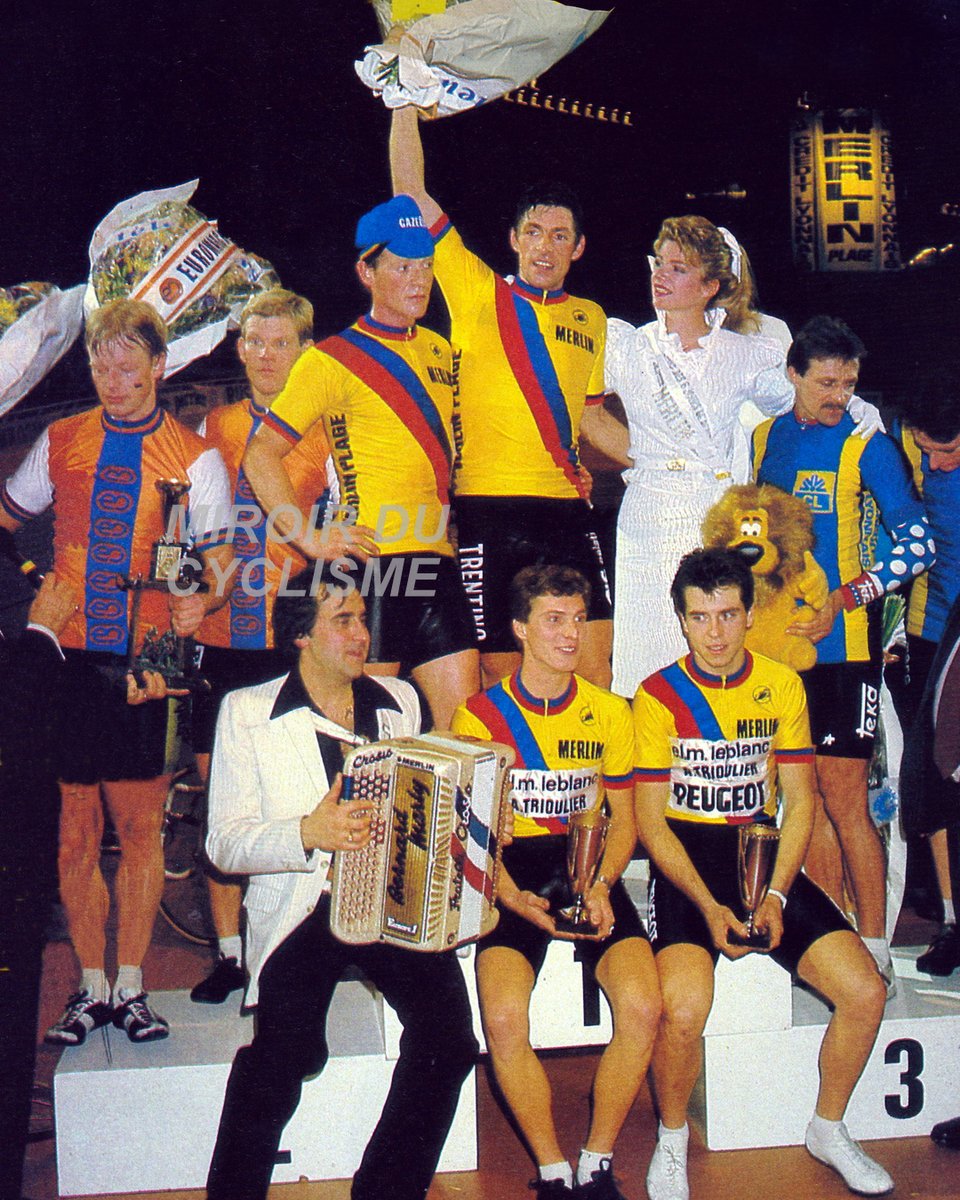 Miroir2Cyclisme's tweet image. Le podiup des #SixJours de Paris 1984. Sur la plus haute marche, René Pijnen, Francesco Moser et la chanteuse Karen Cheryl 

The podium of the #SixDays of Paris 1984. On the highest step, #RenePijnen, #FrancescoMoser and the singer Karen Cheryl

📸 MC
#Paris #trackcycling