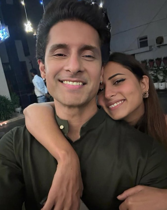 softysargun's tweet photo. Happy wedding anniversary My SaRavi ❤️‍🩹🥹

@_ravidubey @sargun_mehta https://t.co/IlMQe3ZxaP