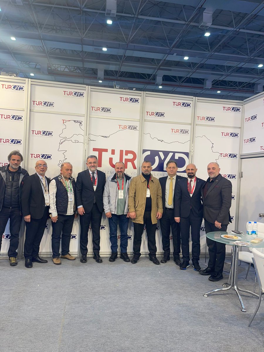 Turoyd's tweet photo. Dünya turizm sektörünü bir araya getiren 18. TTI IZMIR Uluslararasi Turizm Ticaret Fuar ve Kongresinde, TUROYD olarak yer aldığımız B Hol B 196 nolu standımızda meslektaşlarımızla buluştuk..

#ttiizmir #ttiizmir2024 #turoyd https://t.co/V2r6a5xuyA