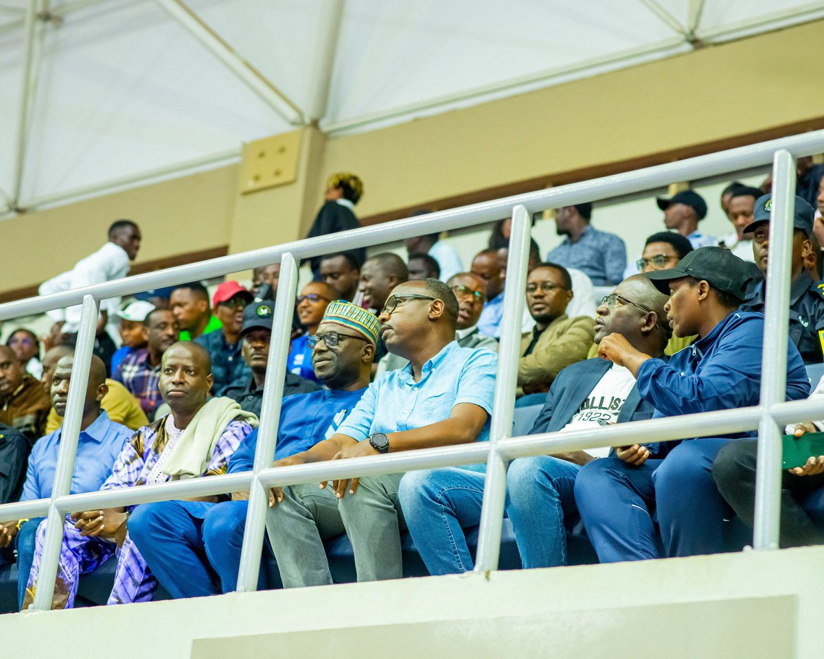 rnpvcofficial's tweet photo. It was a joyful night as we welcomed the Inspector General of the Gambia Police Force, Gen. Seedy Muctar Touray, and his delegation.
They attended our Men’s game, where we secured a 3-1 victory against Kepler VC in Phase 1, Round 5 of the #FRVB Serie A 2024-2025 season. https://t.co/SzfnaedHYa
