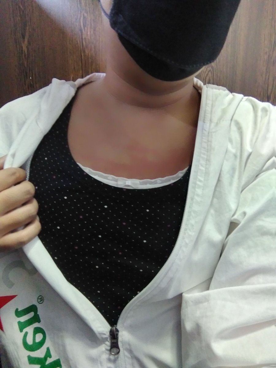 Shinoyake's tweet photo. นานๆซื้อเสื้อกล้ามที เพราะแอบซื้อ 555
#crossdress #cd #ชายแต่งหญิง #firstbra https://t.co/9PPfyEaPZH