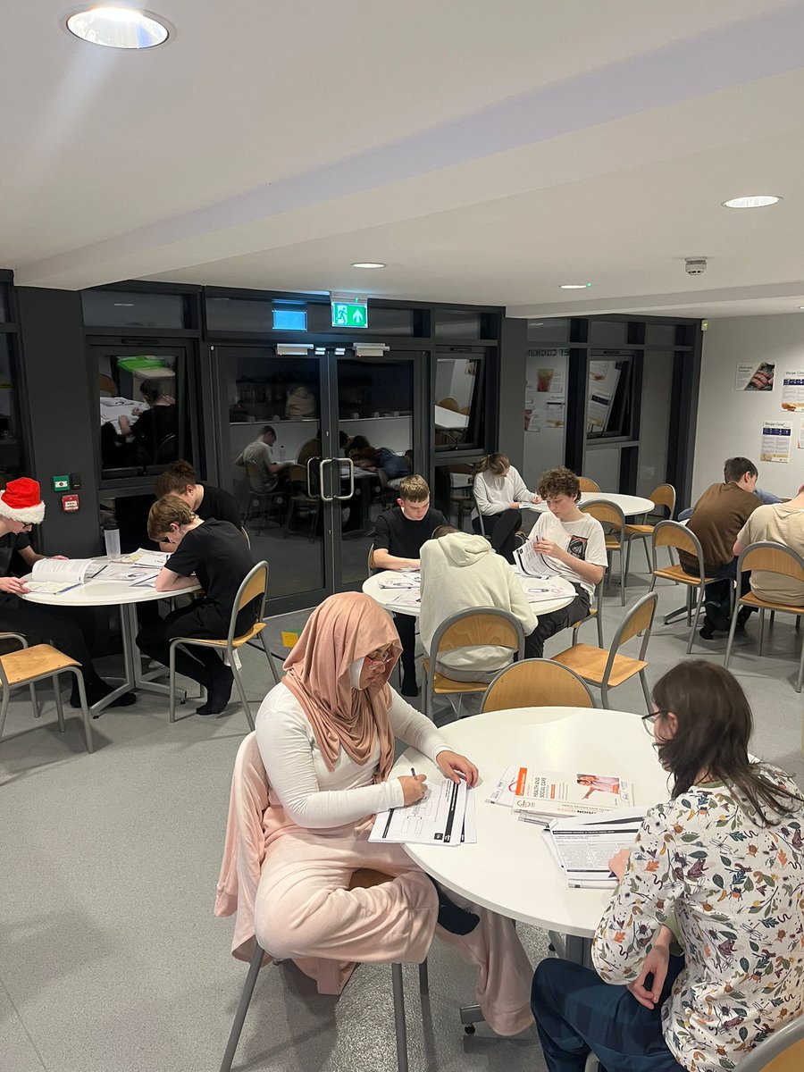SerlbyPark's tweet image. Our Y11 iMedia and Sport Science groups are up in @DeltaDallowgill this weekend revising hard for their January exams #RevisionWeekend