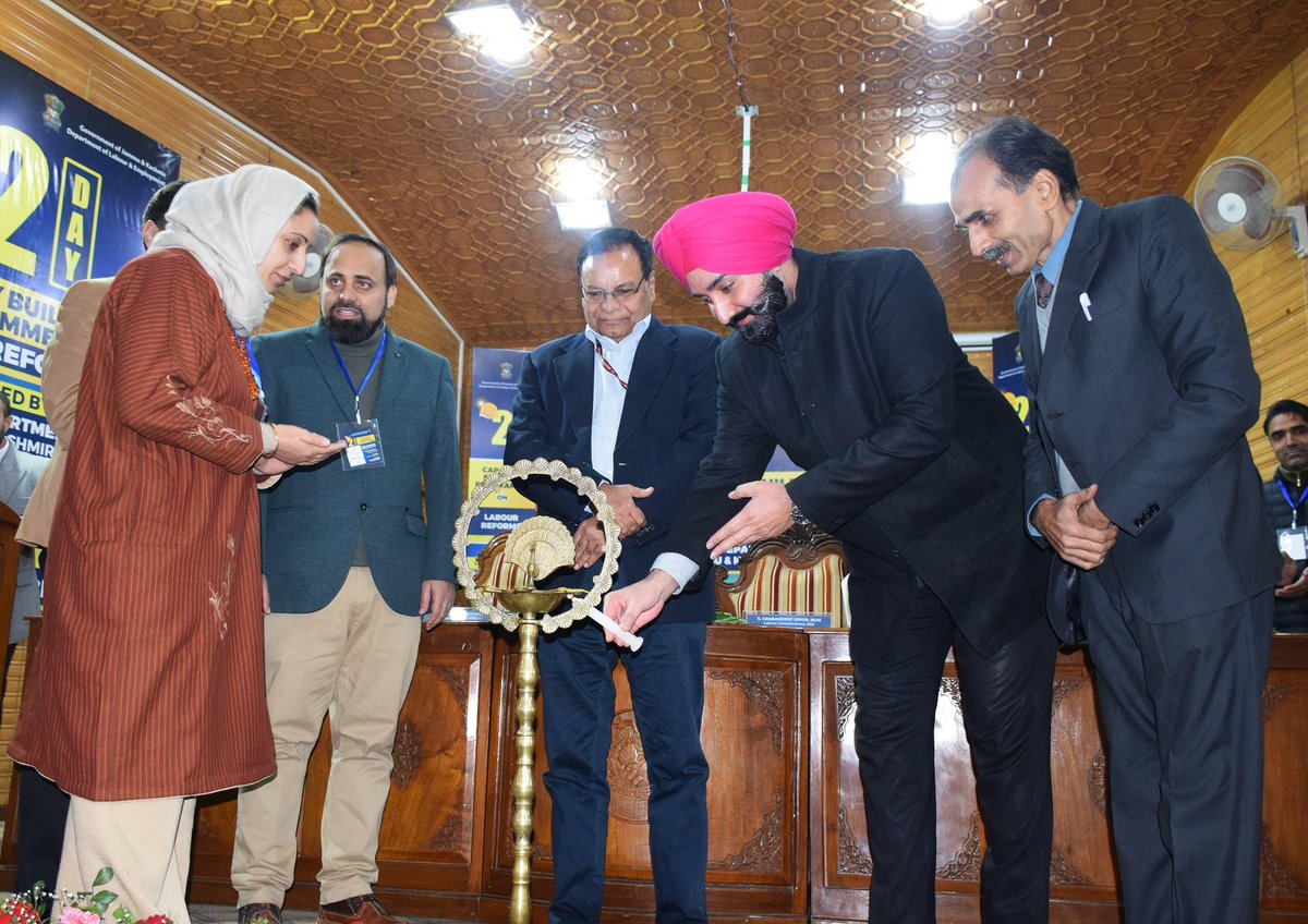 Labour Commissioner, J&K tweet media