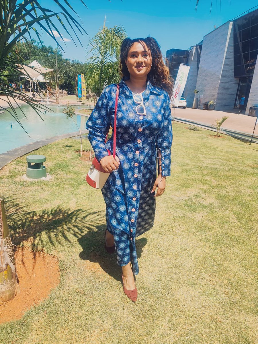 cathymalejane's tweet photo. It's that time of year:: festive, wedding and party season. Allow me to share a plug for your attires....Funky Resy will assure you look gorgeous by crafting your outfit to the tee!
#CathyMalejane #RadioJournalist #PublicSpeaker #Podcaster #MC #BrandAmbassador #BusinessAnchor https://t.co/IeZ8pTgh5b