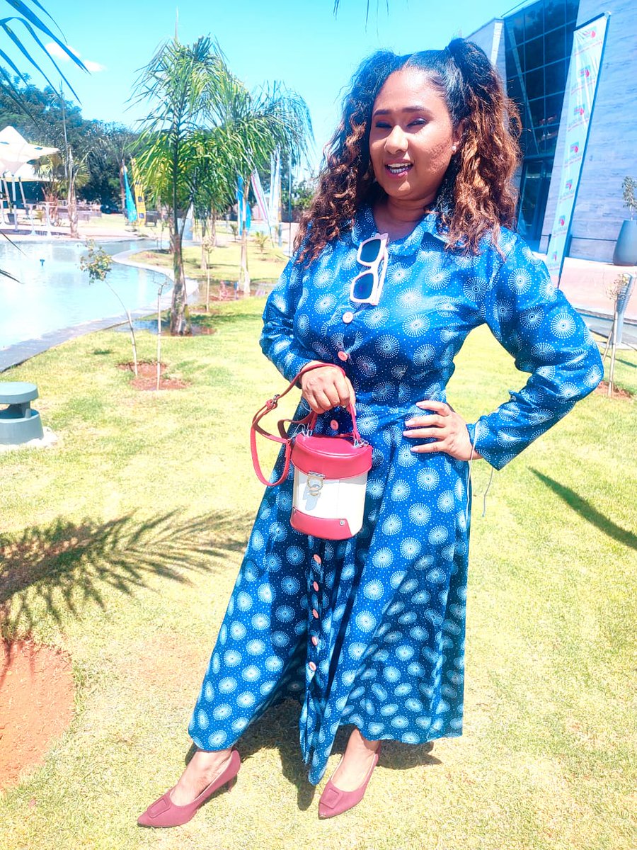 cathymalejane's tweet photo. It's that time of year:: festive, wedding and party season. Allow me to share a plug for your attires....Funky Resy will assure you look gorgeous by crafting your outfit to the tee!
#CathyMalejane #RadioJournalist #PublicSpeaker #Podcaster #MC #BrandAmbassador #BusinessAnchor https://t.co/IeZ8pTgh5b
