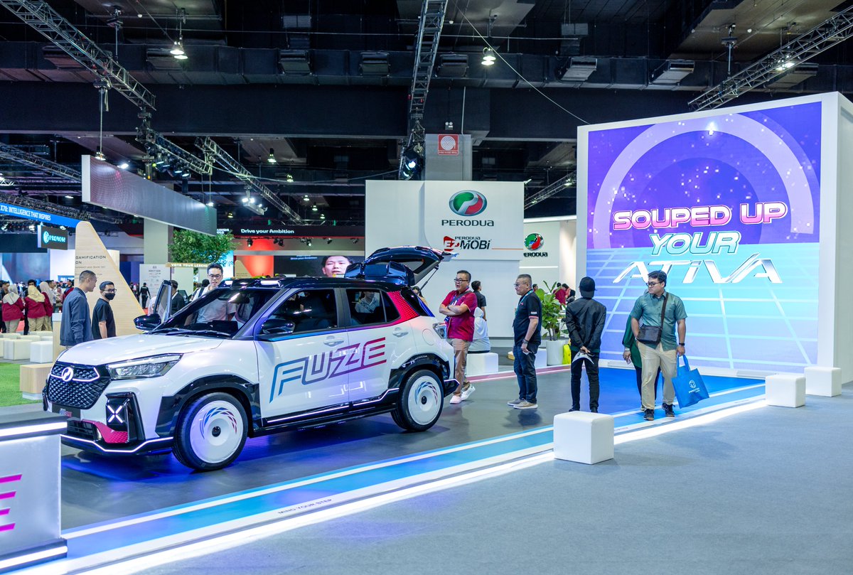perodua's tweet image. Only 4 days left to dive into the action at #KLIMS2024! 🌟

Here’s what you’ve missed so far—but it’s not too late! From 5–11 December, come experience Perodua like never before. Don’t miss the Perodua EMO-II, the Ativa Fuze, interactive experiences, and so much more!

📍 See you