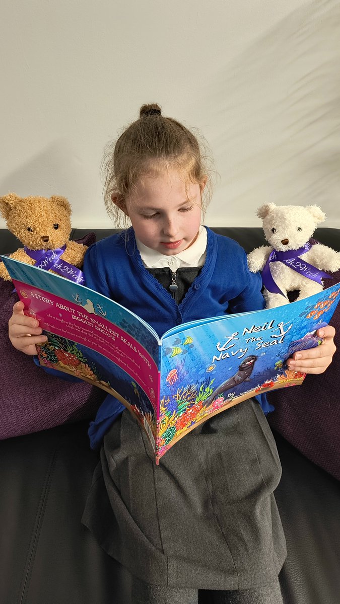 W2Week's tweet image. We've had our own little Christmas elf in the office this week helping us make up some goodie bags 🥰 
Myla the elf read the Week2Week teddies the story of Neil the Navy Seal kindly donated by the talented Alissa Harrison Naismith. 

#week2week #elfontheshelf #localautor