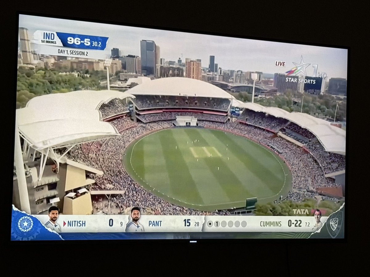 abhijitab's tweet photo. What a beautiful cricket venue, the Adelaide Oval. Full house and buzzing. Test cricket is truly alive here!

#INDvsAUS #TestCricket #BGT2024 #AdelaideTest #PinkBallTest https://t.co/4JWfpgB5er