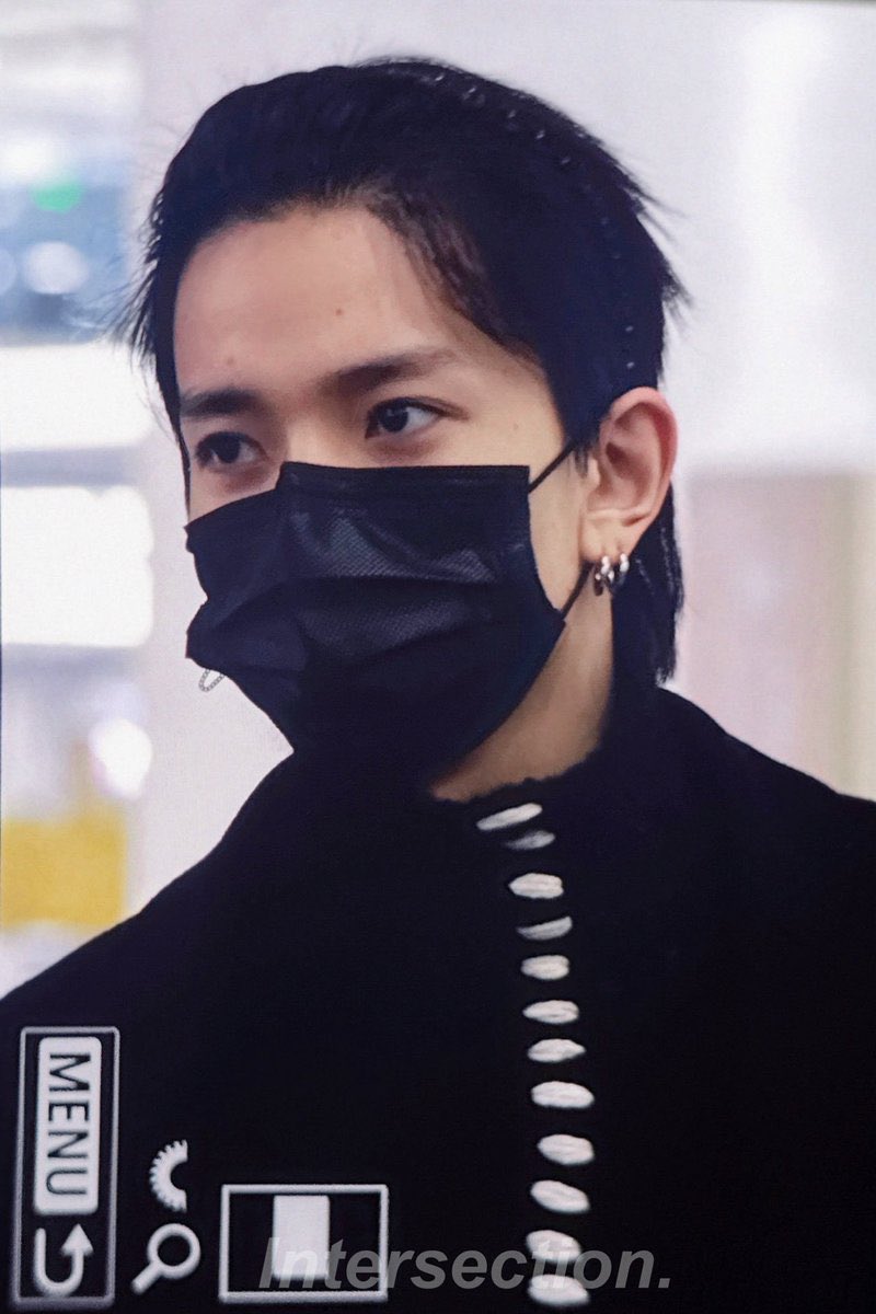 heeseung headband, suits him so well🙂‍↕️🖤