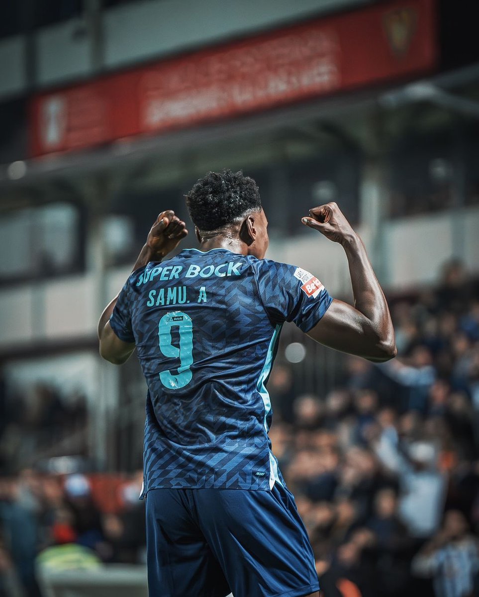 Dia de Porto , o objectivo é claro ! 💙🤍