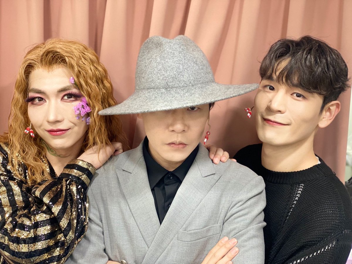 rndworks's tweet photo. [#이터니티]

#현석준 블루닷, #조민호 카이퍼, #박유덕 머머의
마지막 카운트다운이 시작됩니다 🚀🌌

-
이건 시작이 시작된 이야기🪐
𝗔 𝗡𝗘𝗪 𝗠𝗨𝗦𝗜𝗖𝗔𝗟 : 𝗘𝗧𝗘𝗥𝗡𝗜𝗧𝗬

예스24아트원 1관
2024.09.19~12.08 https://t.co/tfNr2luIXb