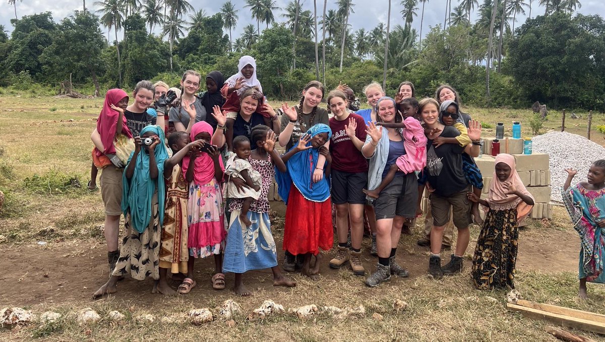 CampsInt's tweet image. So many amazing photos and memories from this summer! 🤯⁠

With student travellers, teachers &amp;amp; leaders completing incredible projects, this summer was spectacular! 🙌⁠

What’s your favourite destination? 🌍️

Share your top memory below! 👇

#Summer2024 #CampsEffect