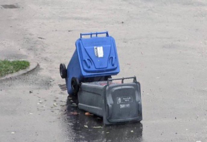 No Context Brits tweet media