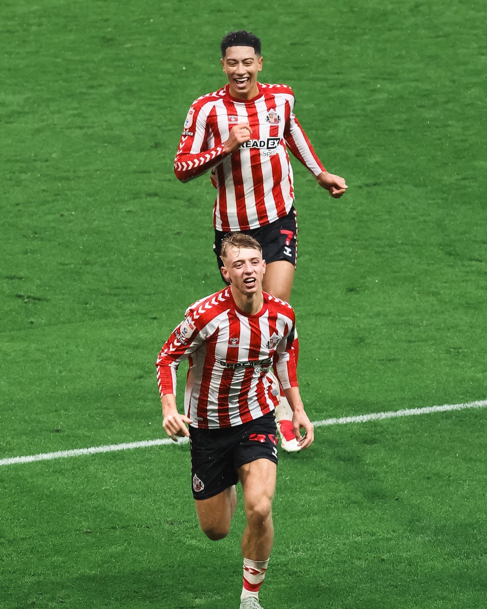 SunderlandAFC's tweet photo. Tommy Watson, one of our own! ❤️ https://t.co/GdIUEKtN5C