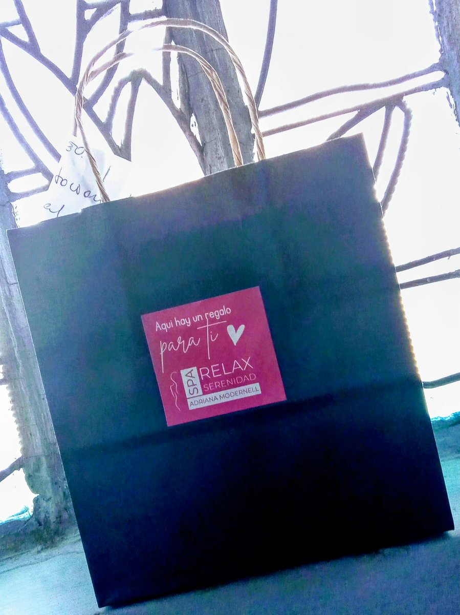 ADESU_UY's tweet photo. Clínica Estética Adriana Modernell también presente con su regalo: Tratamiento de Hidratación Facial para ser sorteado entre nuestros asociados. Muchas gracias por apoyar @clinicaadriana_modernell_ 💜 https://t.co/mBrtLjFRTH