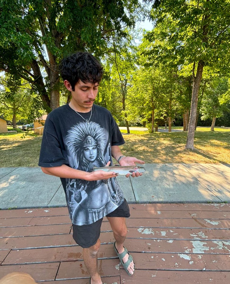 beanerbastard's tweet photo. “Spotify wrapped , selfie wrapped” fuck that fish wrapped https://t.co/6hZI7KcNj4