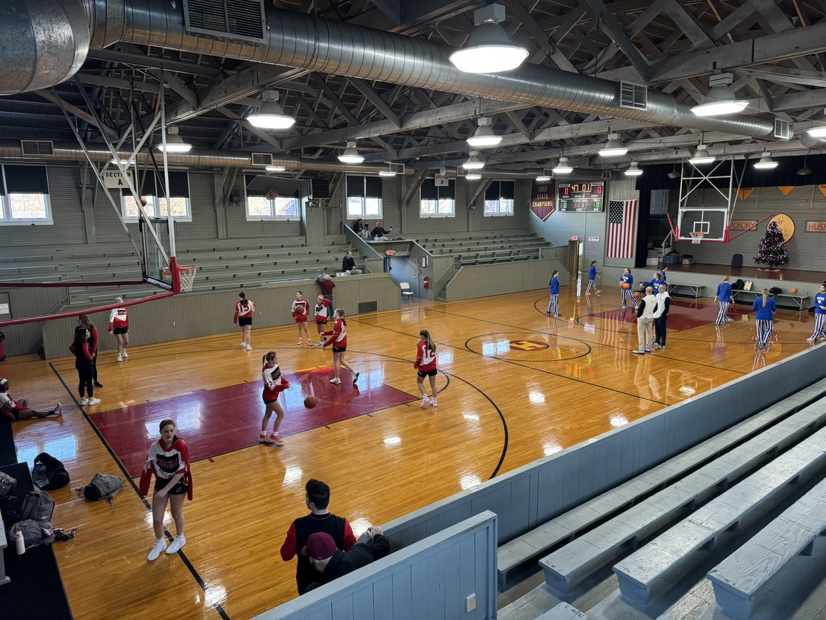 HOOSIERS! 🏀

<a href="/LWCKnights/">LWC Athletics</a> <a href="/LWCentralKnight/">Lincoln-Way Central</a> <a href="/thehoosiergym/">The Hoosier Gym</a>