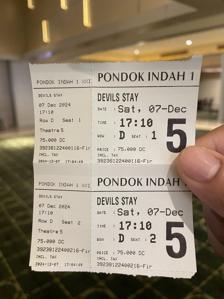 iucup's tweet image. #DevilsStay is so messy, there might be good potential story-wise but executed poorly. #uncupreview 95/365 ⭐️2/5