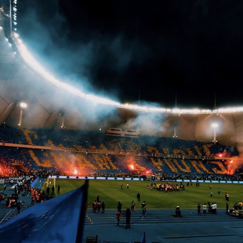 0_b6y's tweet photo. بكل مباراة تعلقها لـ النصر تسقط على النادي بشكل غير مباشر
و امس قبل بداية المباراة تسقط على شعبية وجماهيرية النصر وتحصرها" بـ اسم رونالدو"

"علق بحياديه يا تافه" النصر وجمهوره يفللون المدرجات من قبل 
لا يطلع فريقك على الساحة💛
-@FhadOtaibi https://t.co/Q0hw9nEyrl