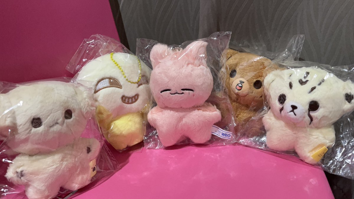 Giveaway 1 doll nct buat 1 orang, bisa pilih salah satu yang ada di foto 

• RT &amp; Like Tweet ini
• Rep mau doll apa ( kongjjen / dehet / jaennyang / gomdo lee / cheetah lee)

End sebelum/12.12
Price tidak bisa di uangkan!
Ajak temen kamu buat ikutan GA 😋