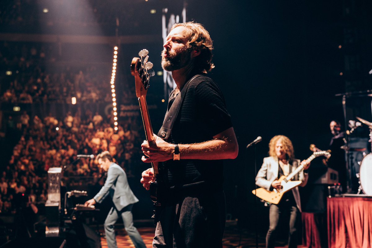 thekillers's tweet photo. Sydney night 2! 12/7/24 https://t.co/lmt4wnhn4y